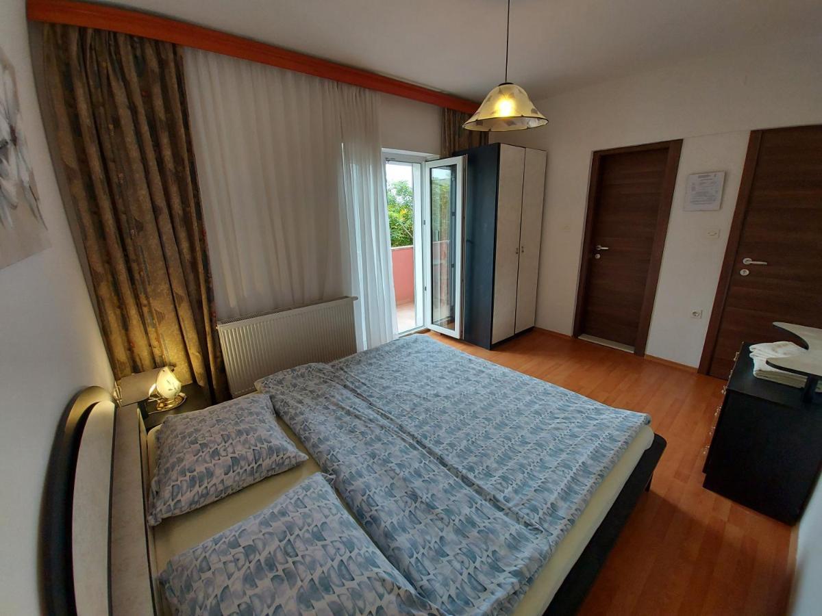 Apartments & Rooms Nensi 巴斯卡 外观 照片