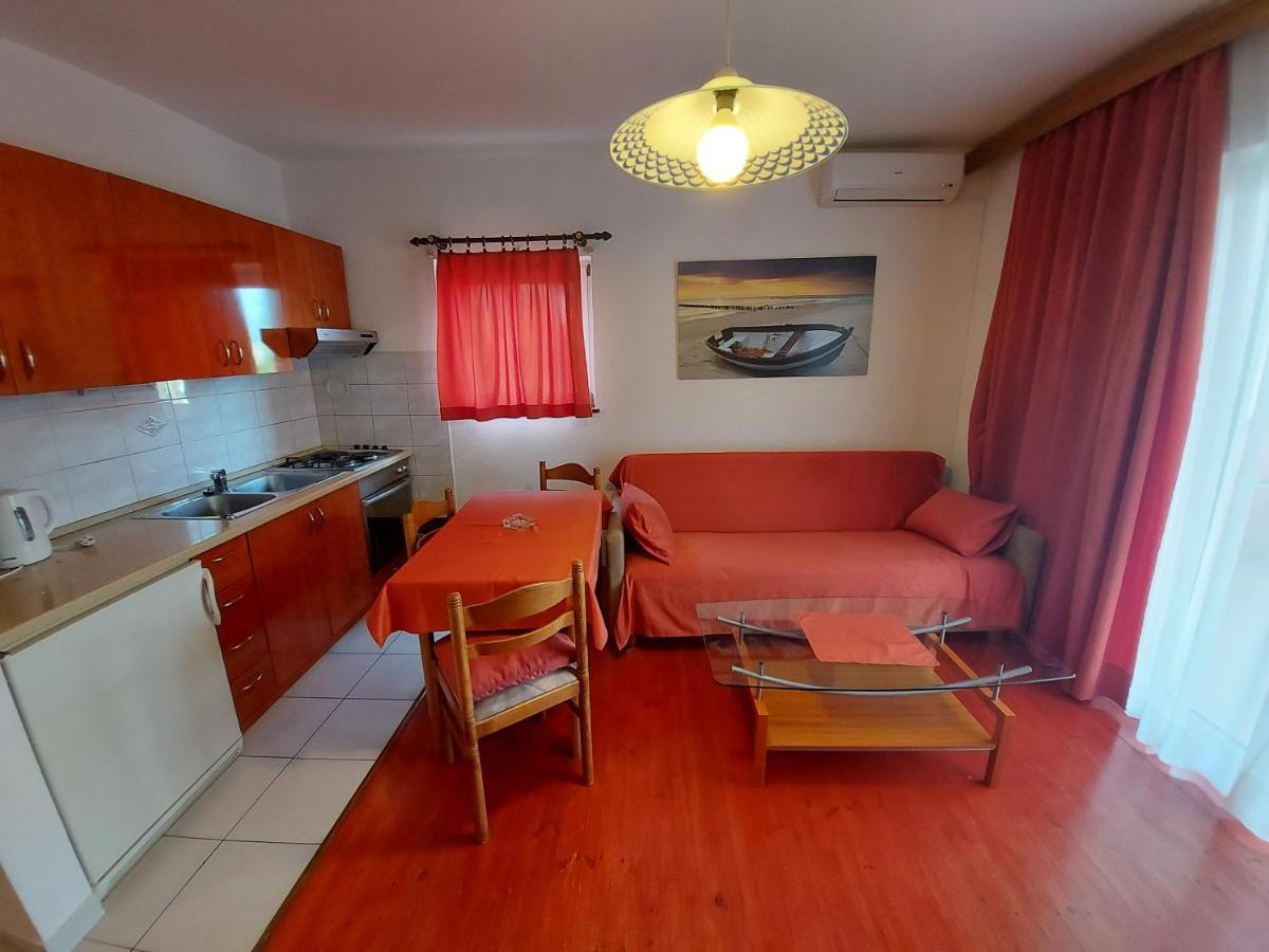 Apartments & Rooms Nensi 巴斯卡 外观 照片