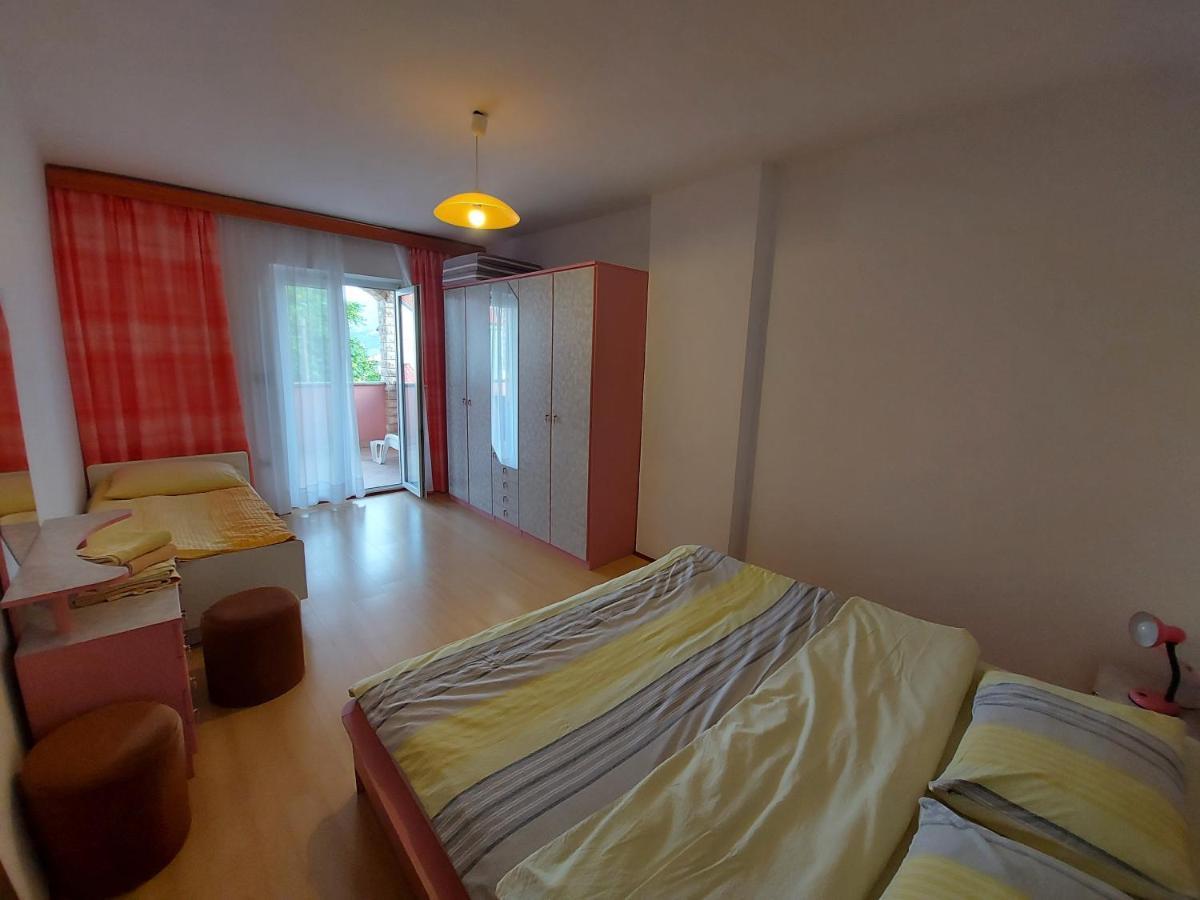 Apartments & Rooms Nensi 巴斯卡 外观 照片