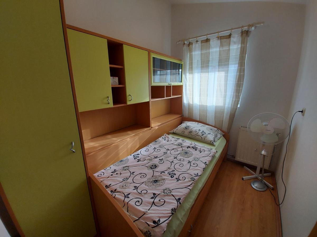 Apartments & Rooms Nensi 巴斯卡 外观 照片