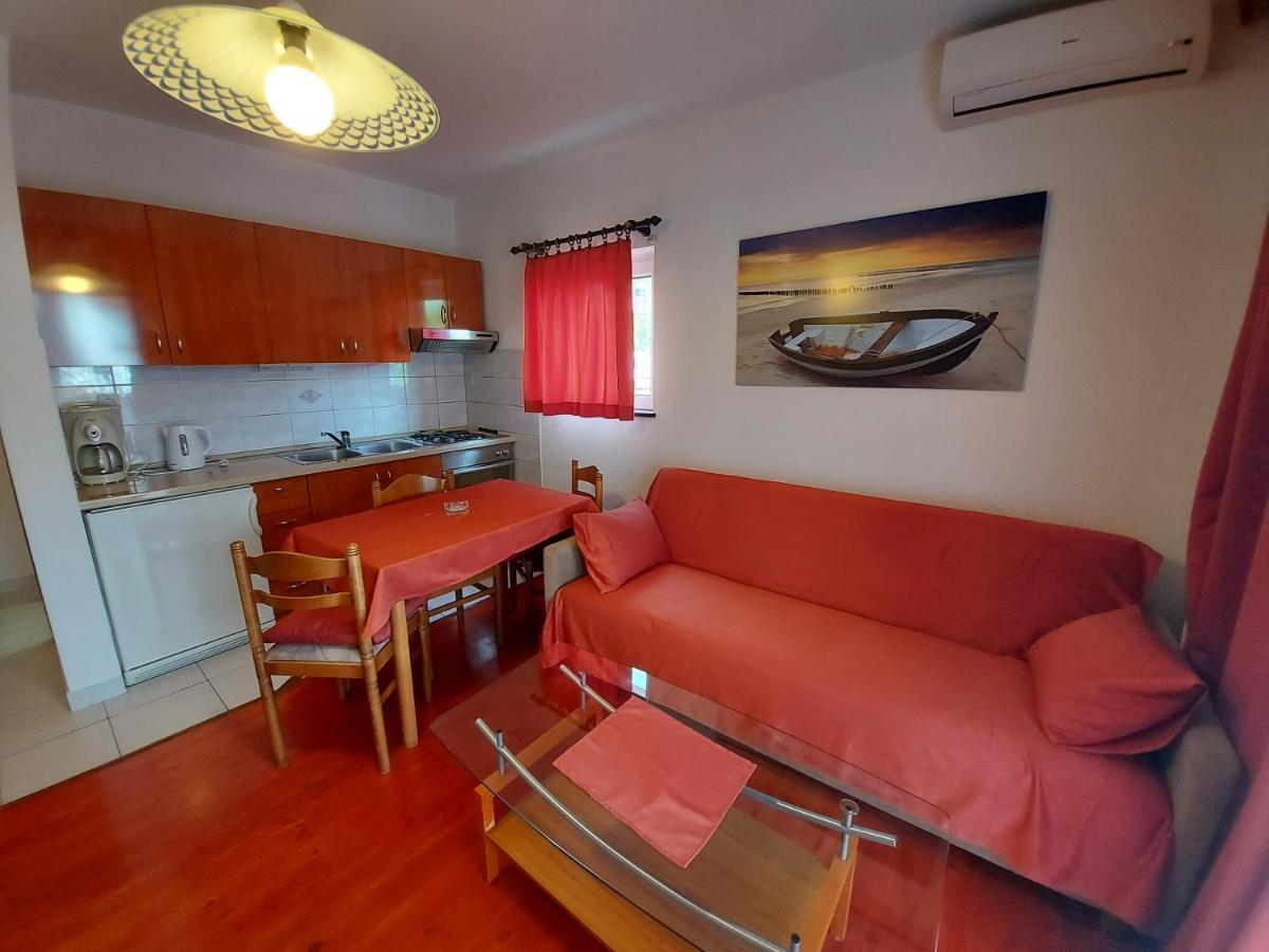 Apartments & Rooms Nensi 巴斯卡 外观 照片