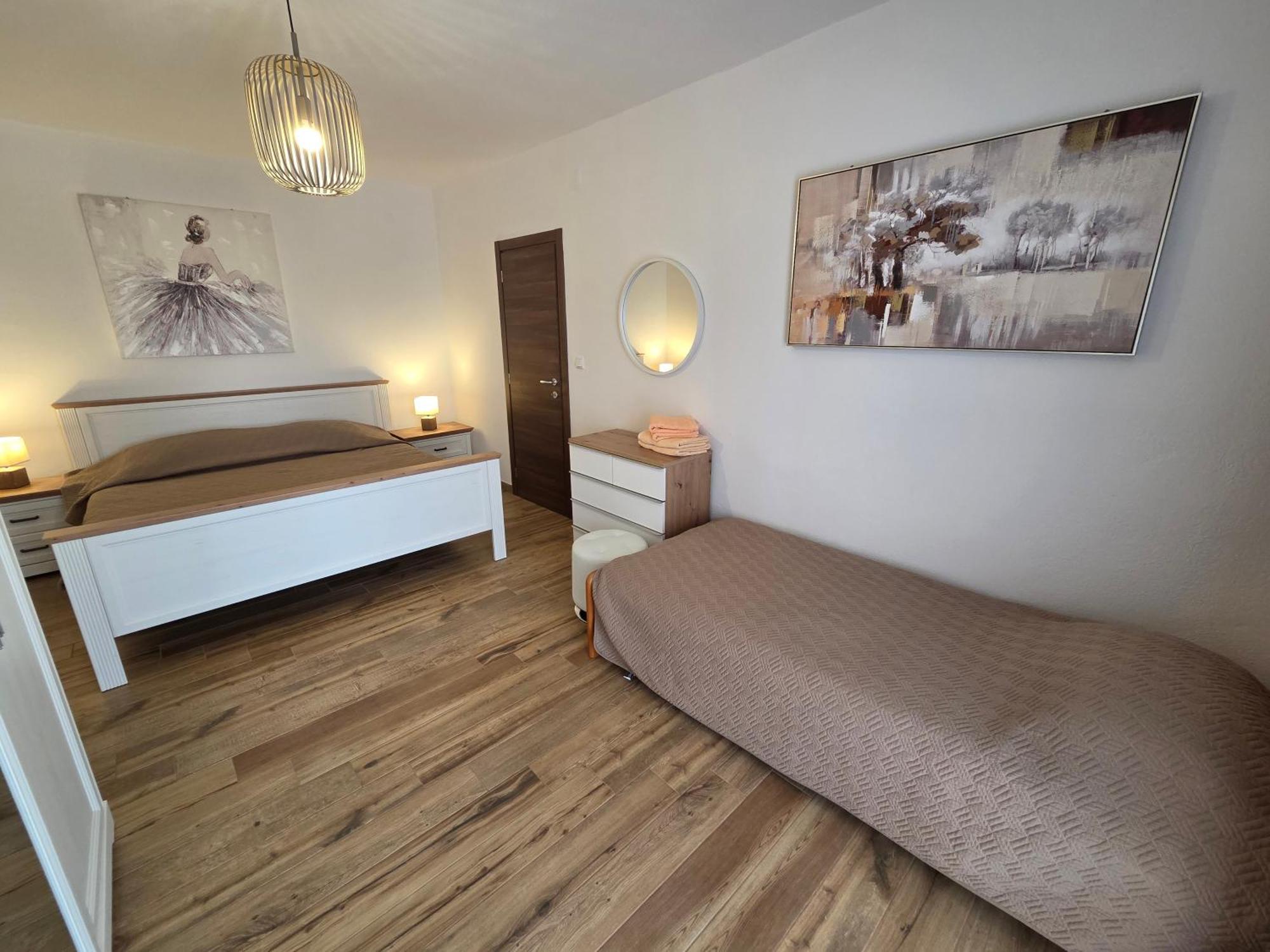 Apartments & Rooms Nensi 巴斯卡 外观 照片